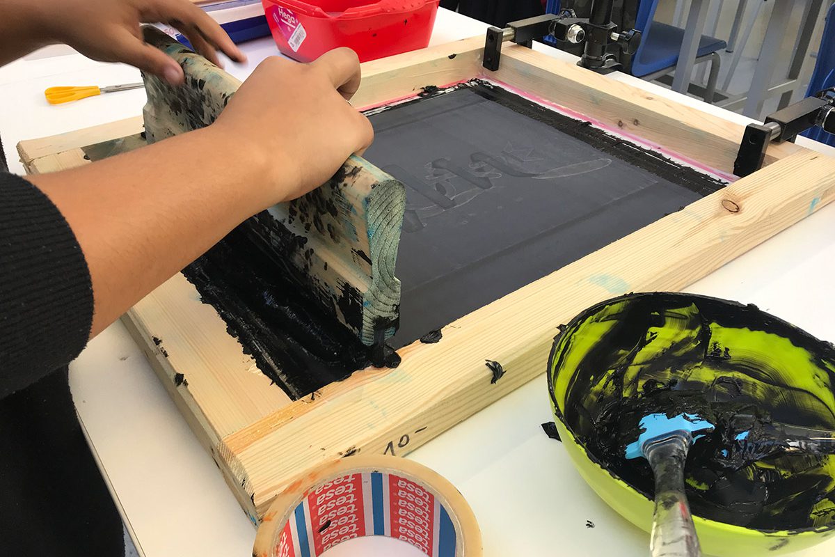 Cicle Formatiu de Grau Mitjà de Serigrafia Artística